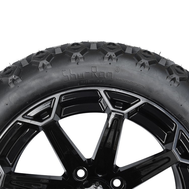 Golf arabası 14 inç parlak siyah tekerlekler ve 22x10-14 DOT lastikler